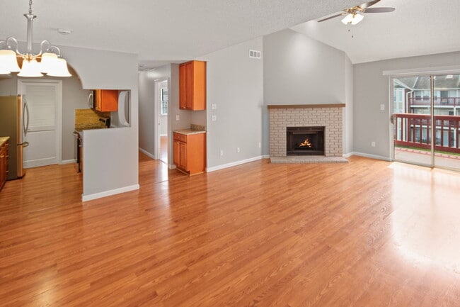 Building Photo - 338 Shirley Ridge Dr
