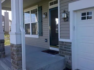 Foto del edificio - 1048 MacKenzie Dr