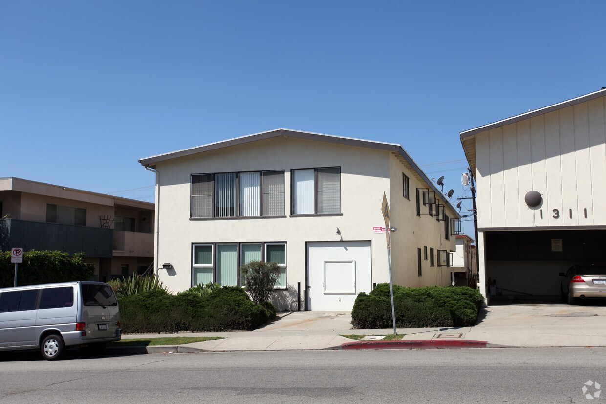 Building Photo - 1317 Federal Ave