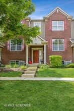 Building Photo - 912 Neudearborn Ln