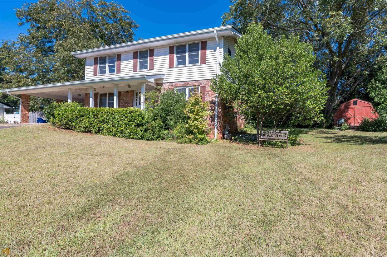 Primary Photo - 1952 Lavista Cir