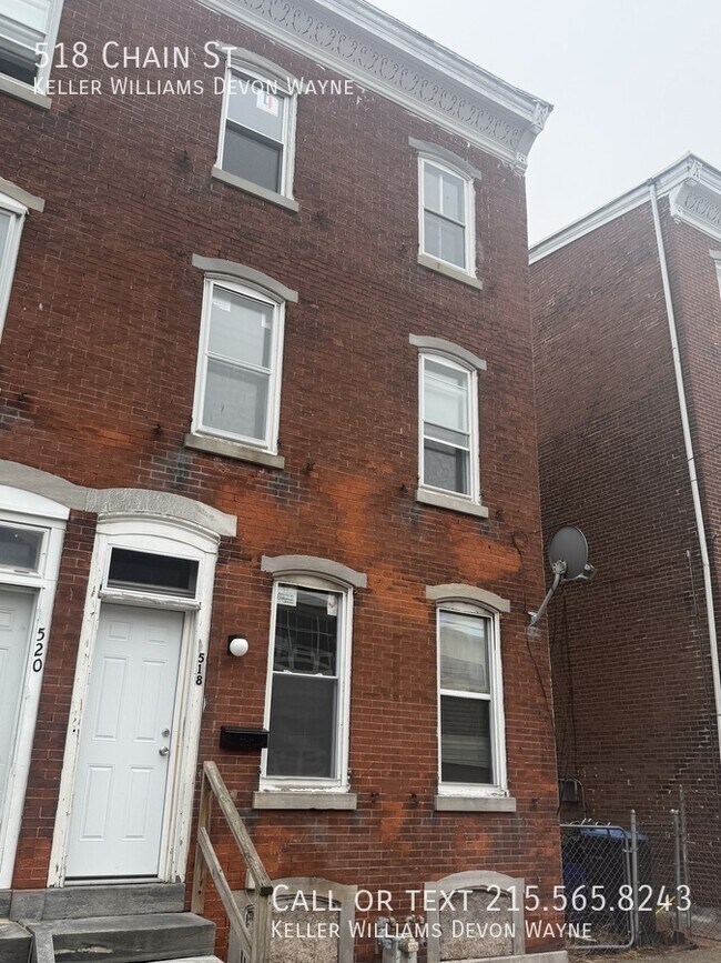 Building Photo - 518 Chain St