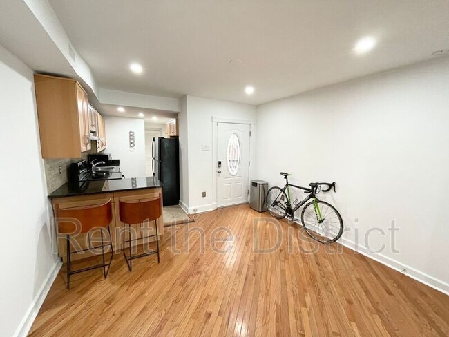 Building Photo - 1525 Constitution Ave NE