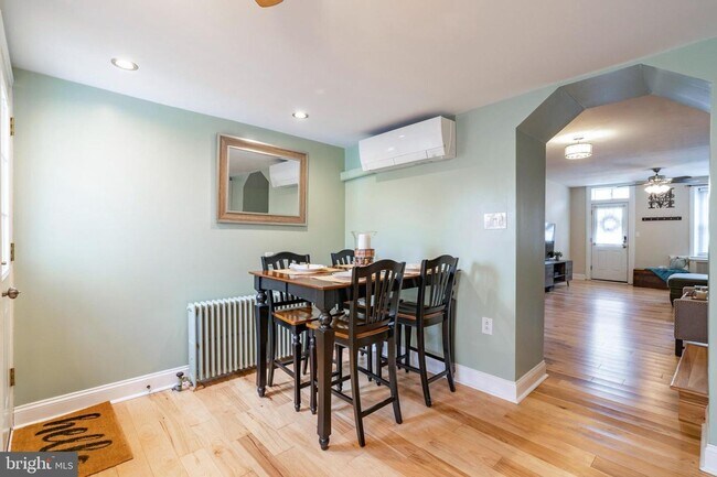 Building Photo - Amazing 4 Bedroom In Conshohocken