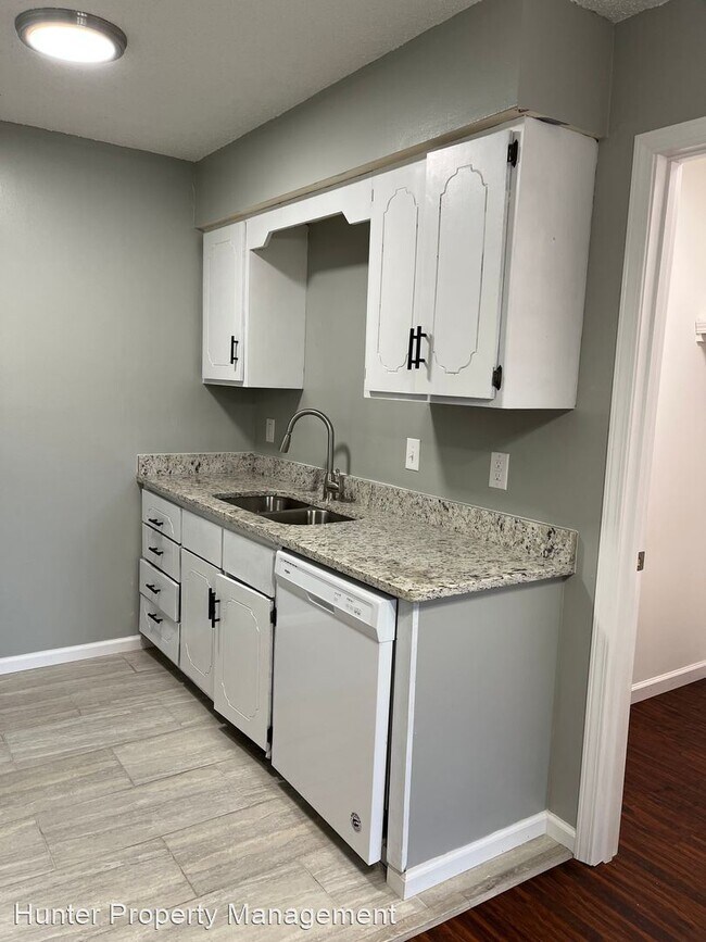 Building Photo - 2 br, 2 bath House - 2739 E McDaniel St