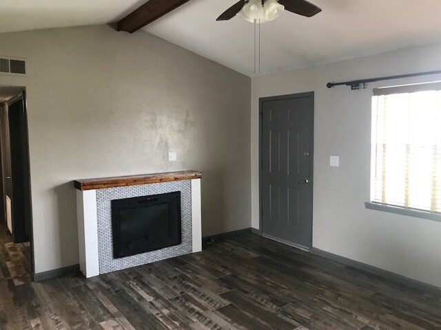 Foto del edificio - 1110 N 28th St