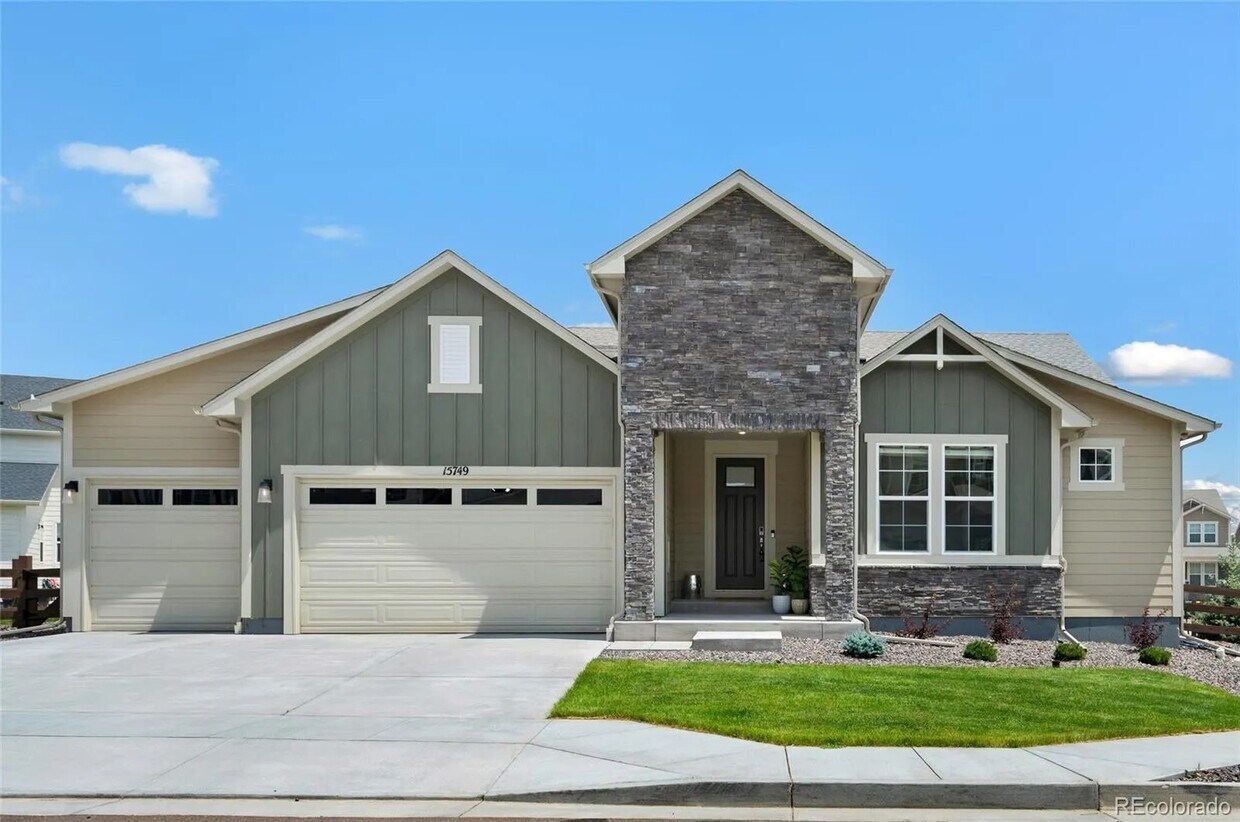 Foto principal - 15749 Native Willow Dr