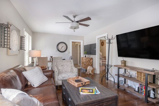 Foto del edificio - 4 br, 2 bath House - 809 Hillcrest Drive