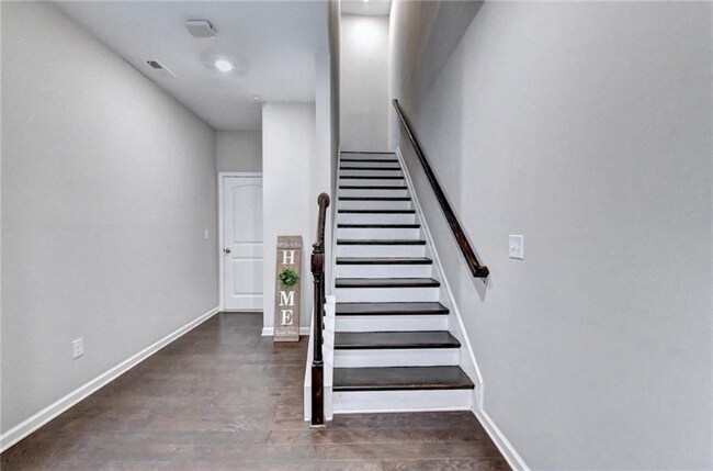 Building Photo - 711 Topsail Ln
