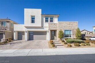 Building Photo - 3372 Dalmore St
