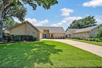 Building Photo - 12423 Olympia Dr