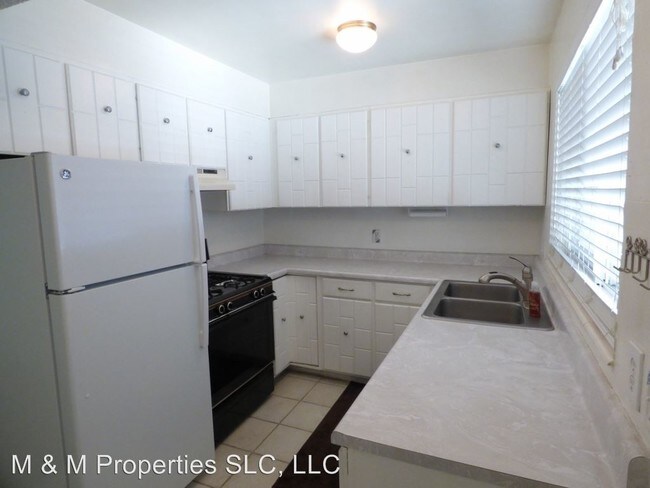 Building Photo - 2128 E Georgetown Sq