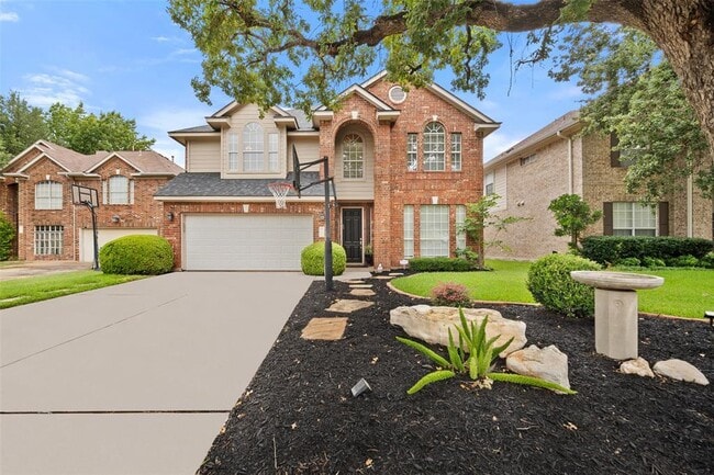 Foto del edificio - 1215 Boerne Dr