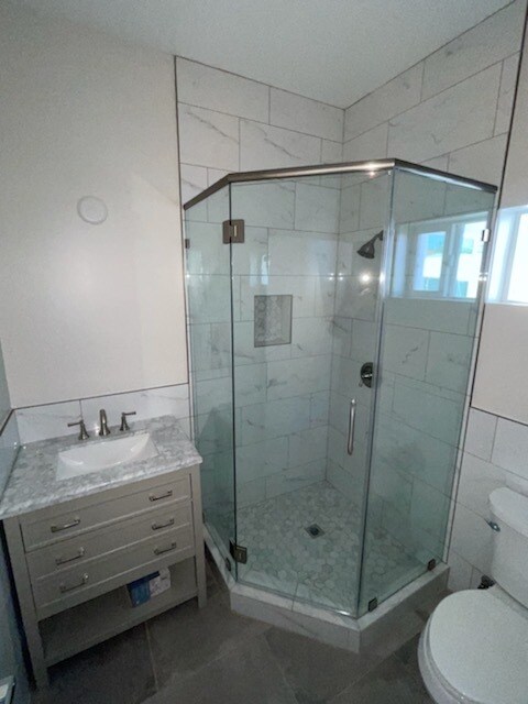 Foto del edificio - 9158 Morehart Ave