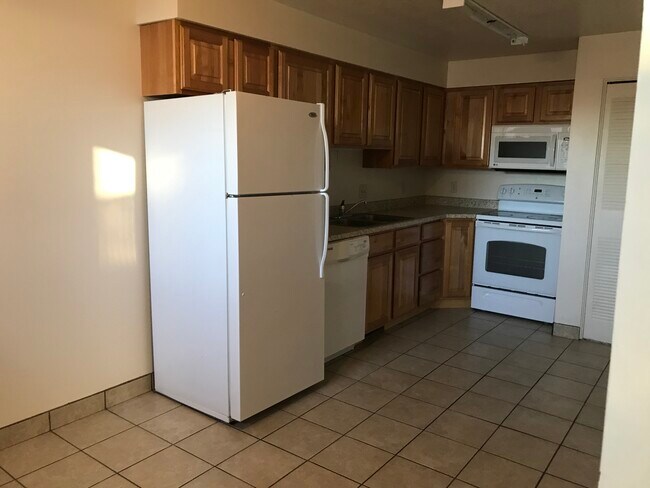 Foto del edificio - 2196 w 5600 s