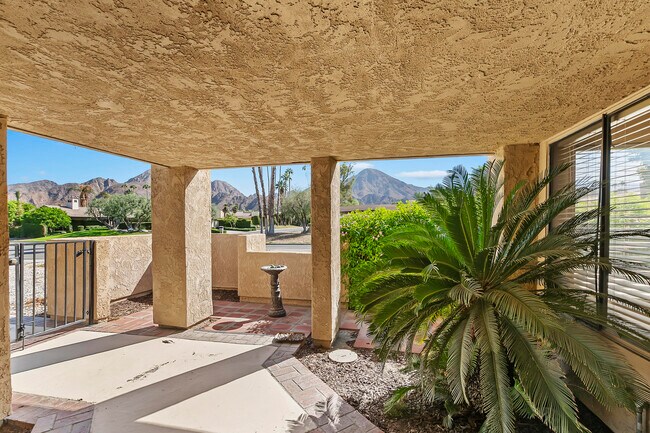 Foto del edificio - 45469 Cielito Dr