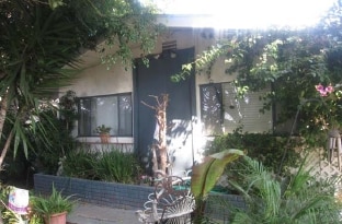 Foto del edificio - 105-107 E El Portal