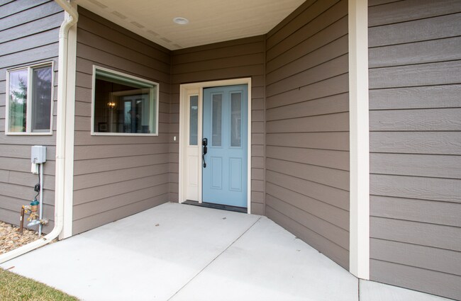 Building Photo - 281 W Nicklaus Ave
