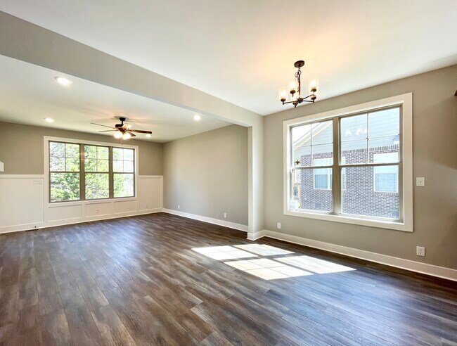 Building Photo - 141 Cottage Ln