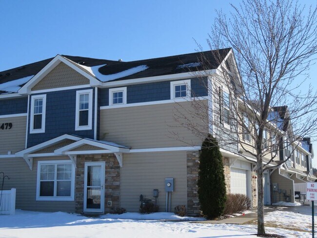 Building Photo - 3471 Maureen Ln