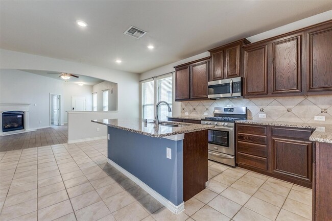 Building Photo - 5244 Canfield Ln