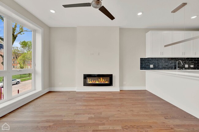 Foto del edificio - 4607 S St Lawrence Ave