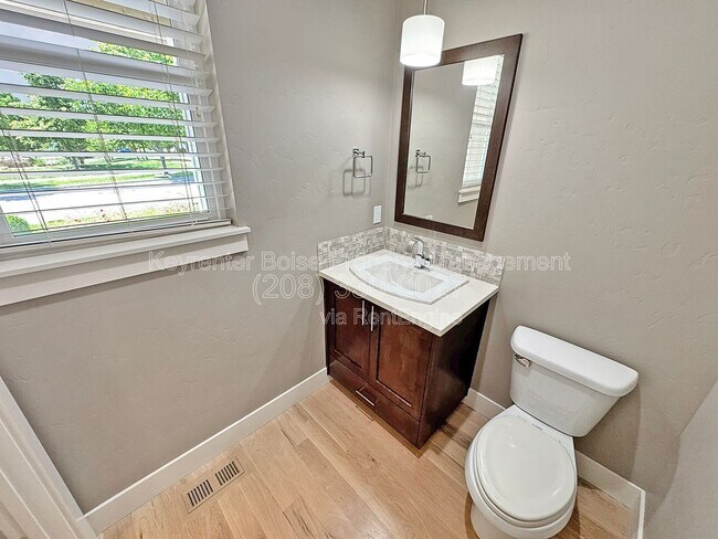 Building Photo - 2784 S Trailwood Way