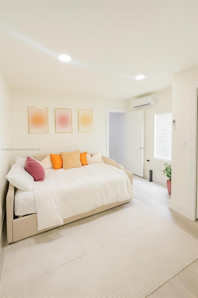 Foto del edificio - 6016 NW 24th Ave