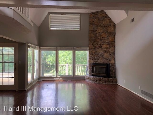 Building Photo - 5 br, 4 bath House - 12402 Overbrook Rd