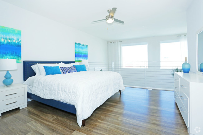 1BR, 1.5BA - Delano Bedroom - South Beach by Logan