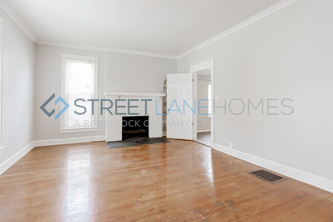 Building Photo - NOW OFFERING HALF OFF THE FIRST FULL MONTH...