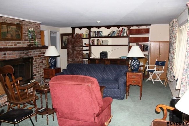 Building Photo - 331 Stage Coach Rd