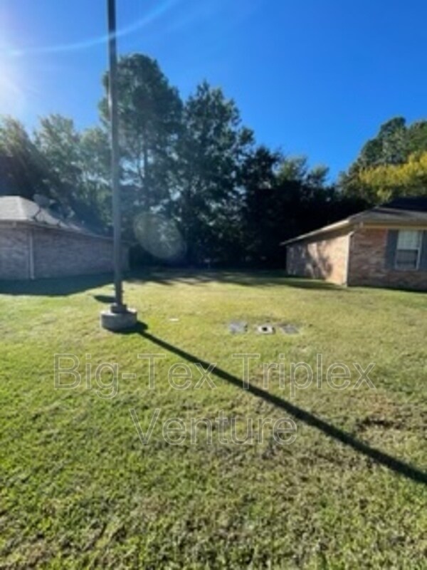 Foto del edificio - 274 N Pecan St