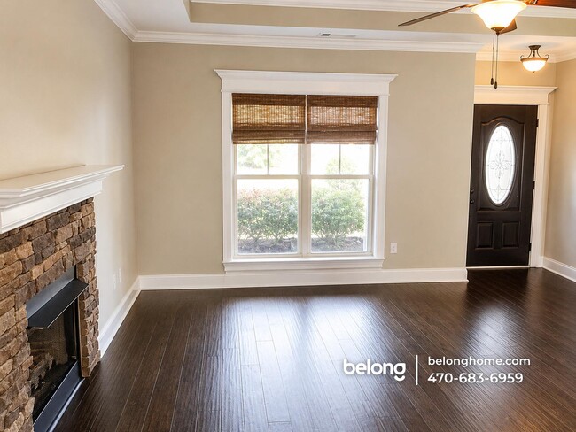 Building Photo - 312 Loneoak Trl