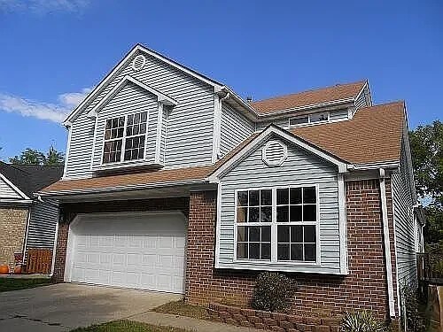 Foto del edificio - 4200 Heathmoor Ct