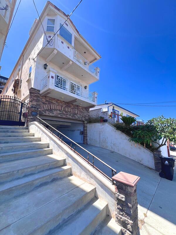 Building Photo - 3507 S Kerckhoff Ave