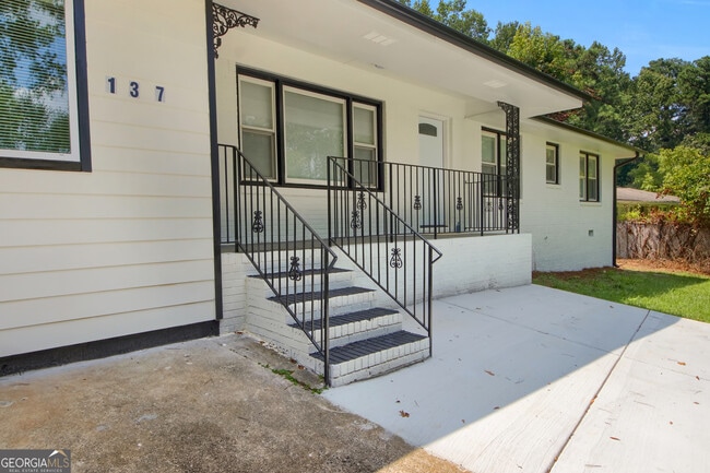 Foto del edificio - 137 Hillcrest Dr SE