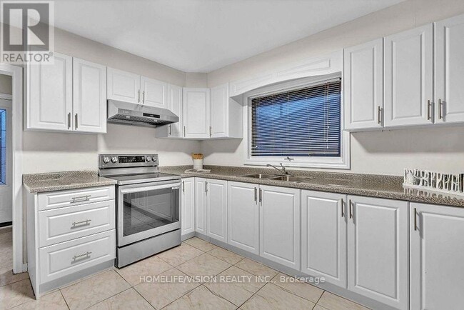 Building Photo - 94 Waringstown Dr
