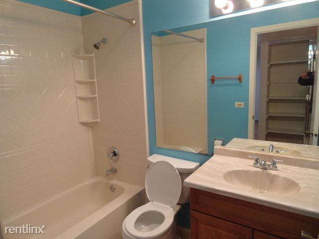Building Photo - 3 br, 2 bath Townhome - 725 Plum Tree Ct