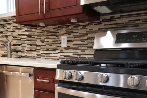 KITCHEN - 259 Grace Ave