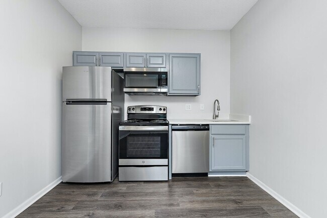 Building Photo - 7401 West 61st Street, Unit 6