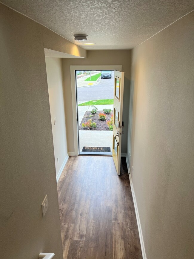Entry Area - 12428 SW 171st Ter