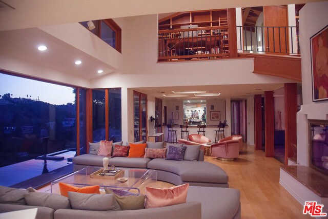 Foto del edificio - 7712 Woodrow Wilson Dr