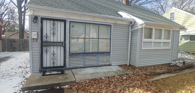 Building Photo - 5253 N 45th St