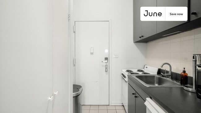 Foto del edificio - 418 W 49th St