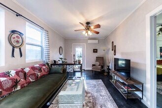 Building Photo - 619 N Clinton Ave