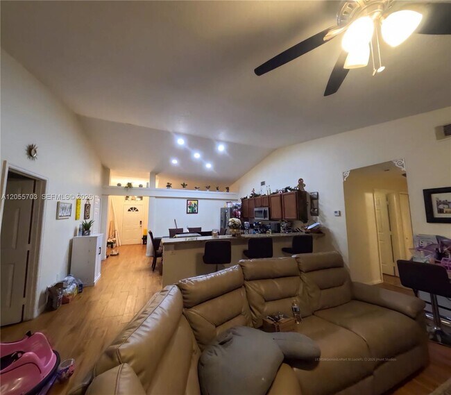 Foto del edificio - 1834 SW Gemini Ln