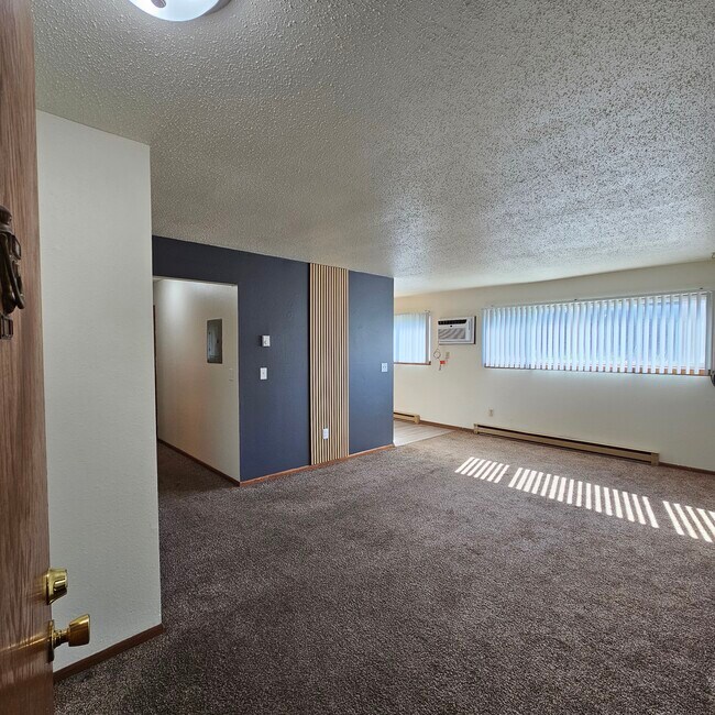 Entrada - 530 5th St E