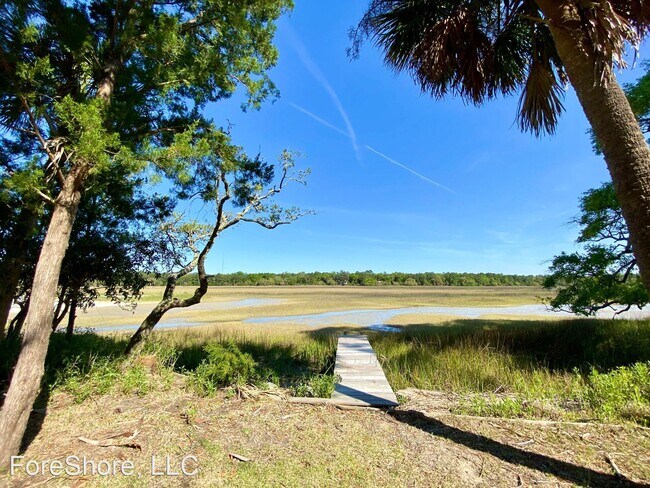 Building Photo - 4 br, 3 bath House - 25 Driftwood Dr.