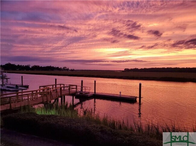 Building Photo - 49 Thatcher Ln